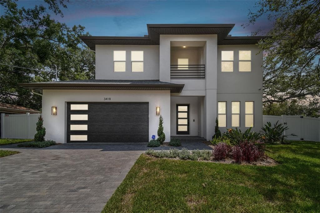 3418 W DORCHESTER STREET TAMPA, FL 33611
