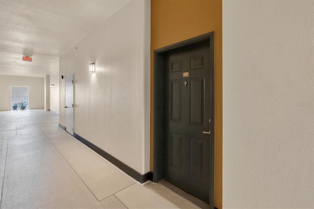 100 4TH AVENUE S UNIT 402 ST PETERSBURG, FL 33701