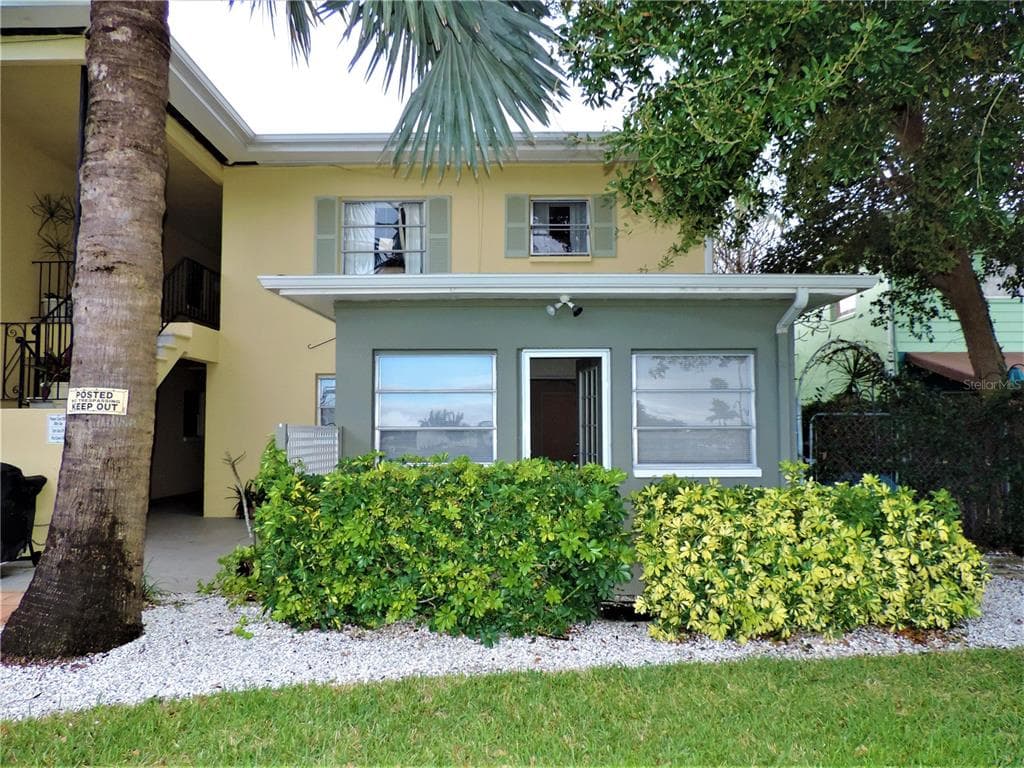 12175 3RD STREET E UNIT 1 TREASURE ISLAND, FL 33706
