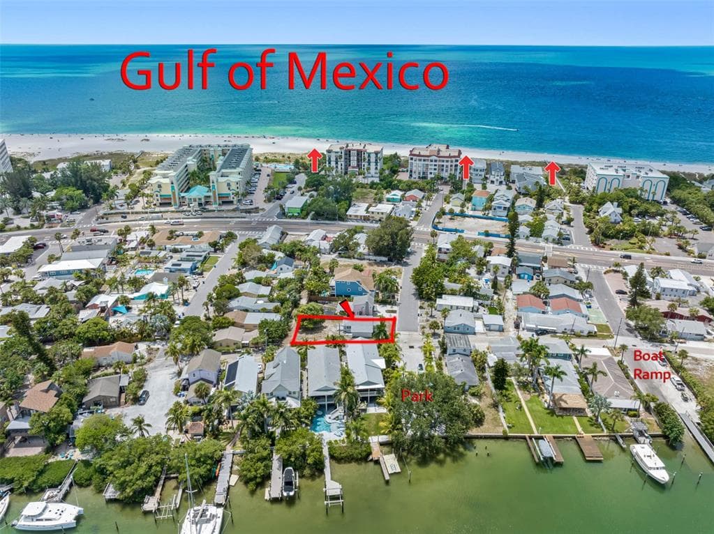 135 122ND AVENUE E TREASURE ISLAND, FL 33706