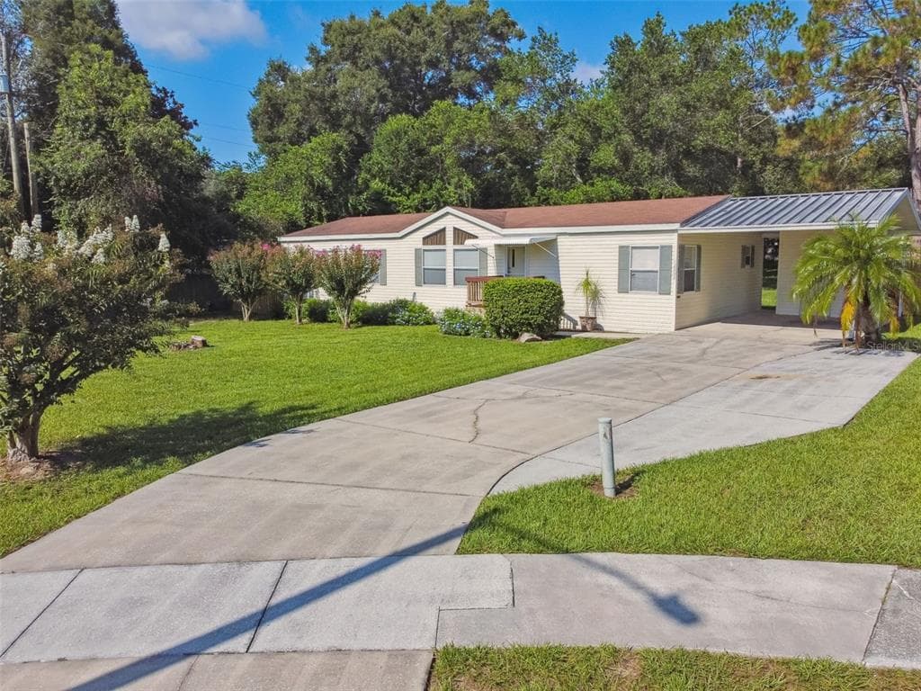 12802 KILLINGTON PLACE THONOTOSASSA, FL 33592