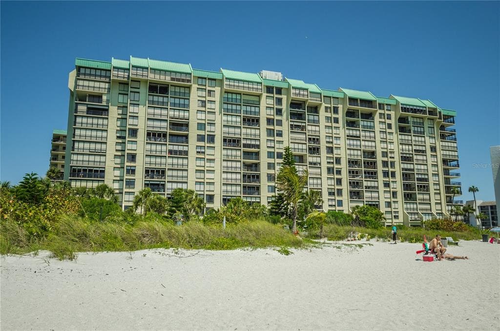 7100 SUNSET WAY UNIT 306