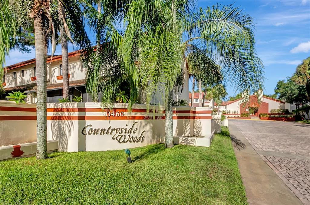 3460 COUNTRYSIDE BOULEVARD UNIT 62 CLEARWATER, FL 33761