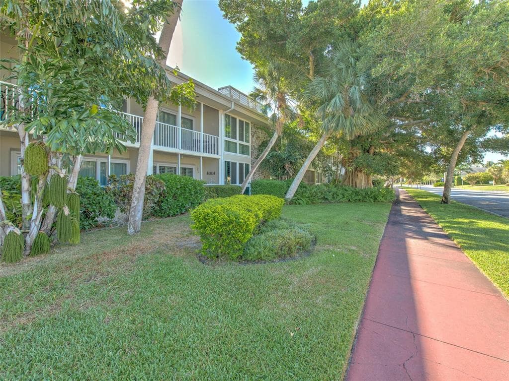 500 S WASHINGTON DRIVE UNIT 12A SARASOTA, FL 34236