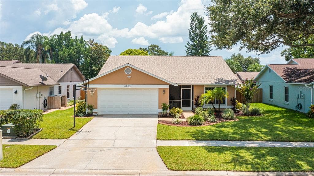 8703 HAMPDEN DRIVE TAMPA, FL 33626
