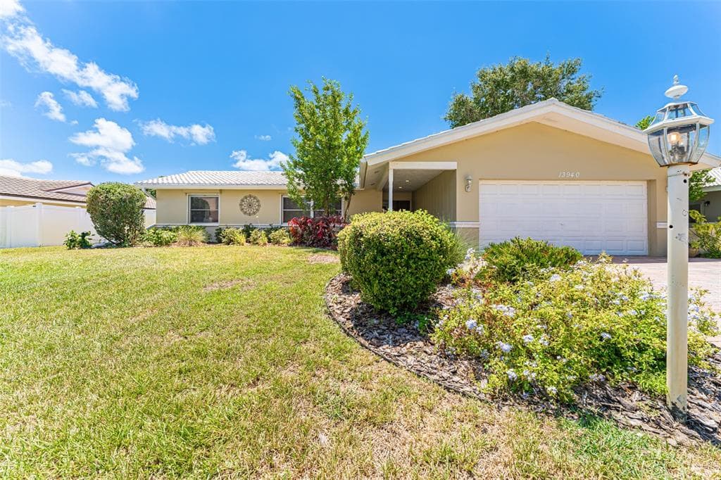 13940 JOYCE DR LARGO, FL 33774