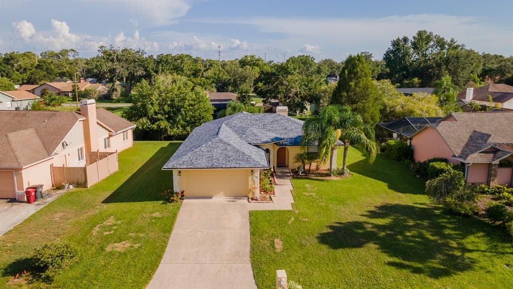 1701 PADDOCK DRIVE PLANT CITY, FL 33566