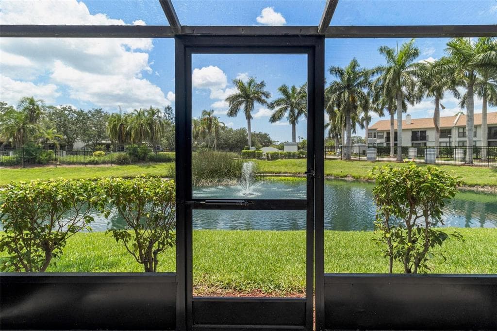 2024 BLUE HAWK COURT UNIT 1813 CLEARWATER, FL 33762