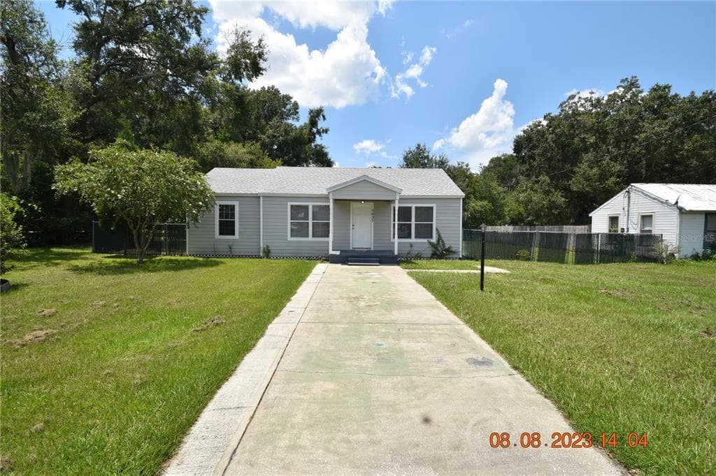5635 18TH STREET ZEPHYRHILLS, FL 33542