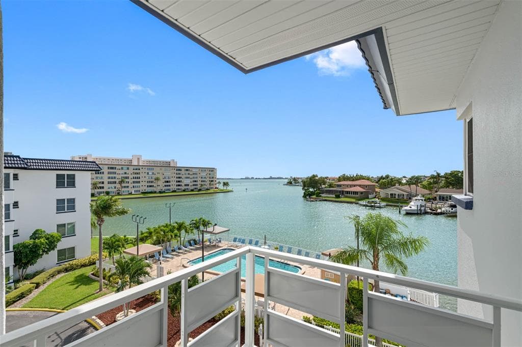 5955 30TH AVENUE S UNIT 401 GULFPORT, FL 33707