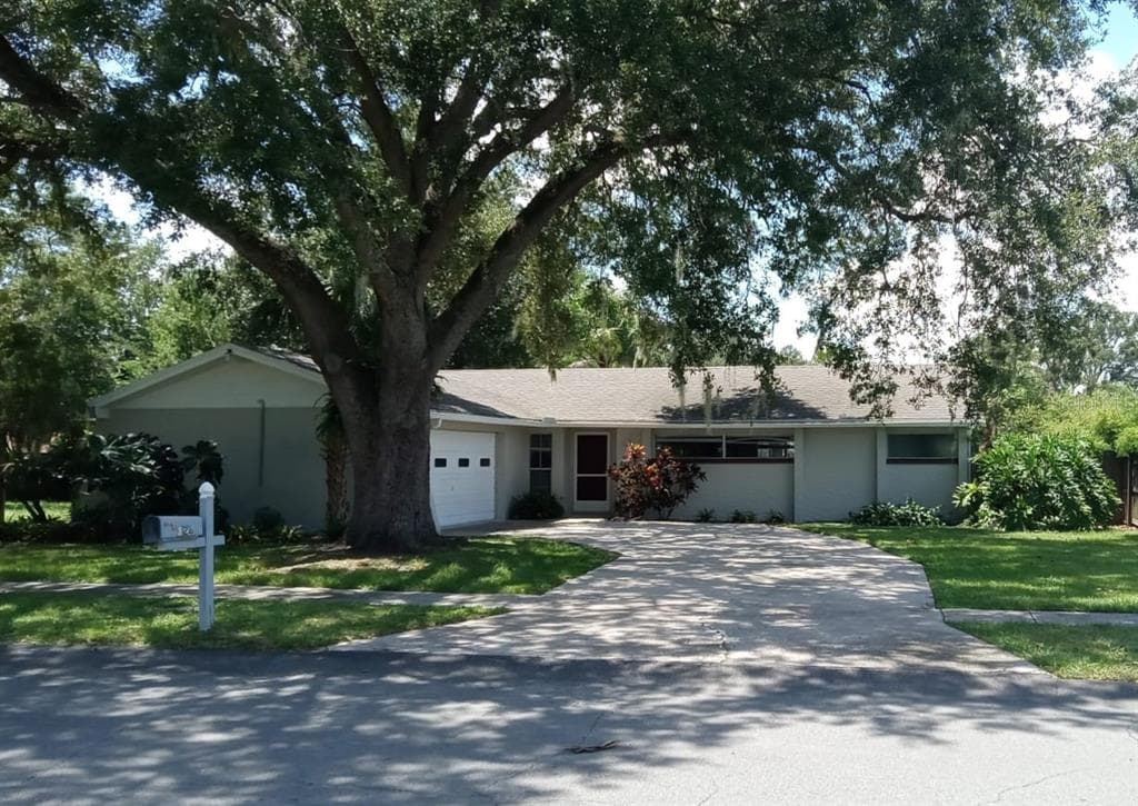 528 PRINCESS PLACE LAKELAND, FL 33803