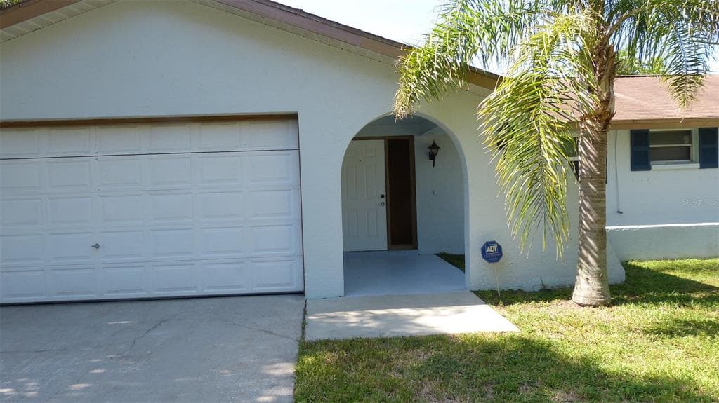 548 FIREFLY LANE APOLLO BEACH, FL 33572