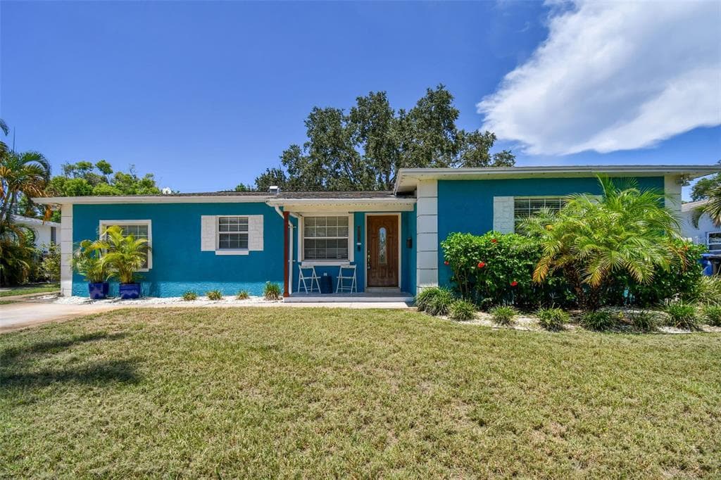 3725 26TH AVENUE N ST PETERSBURG, FL 33713