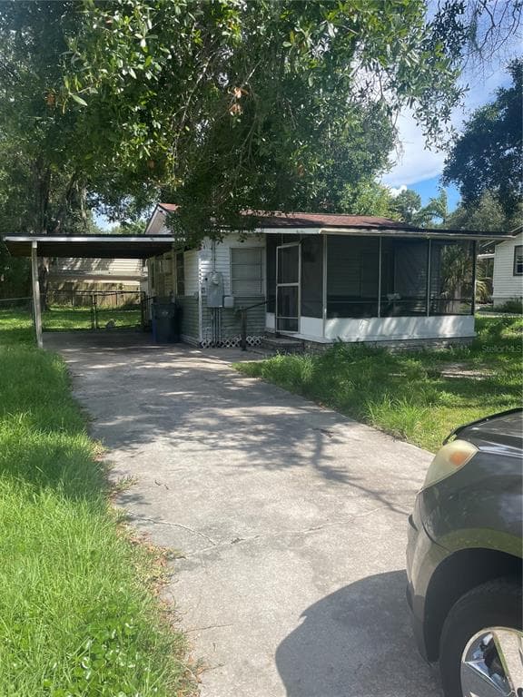 6405 ELLIOT DRIVE TAMPA, FL 33615