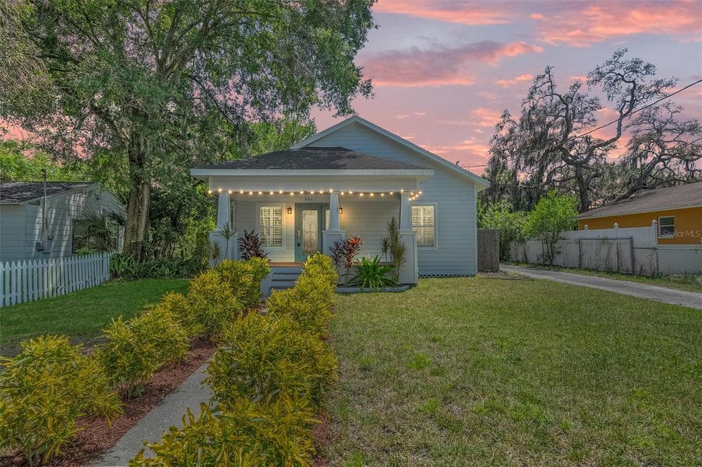 406 W IDLEWILD AVENUE TAMPA, FL 33604