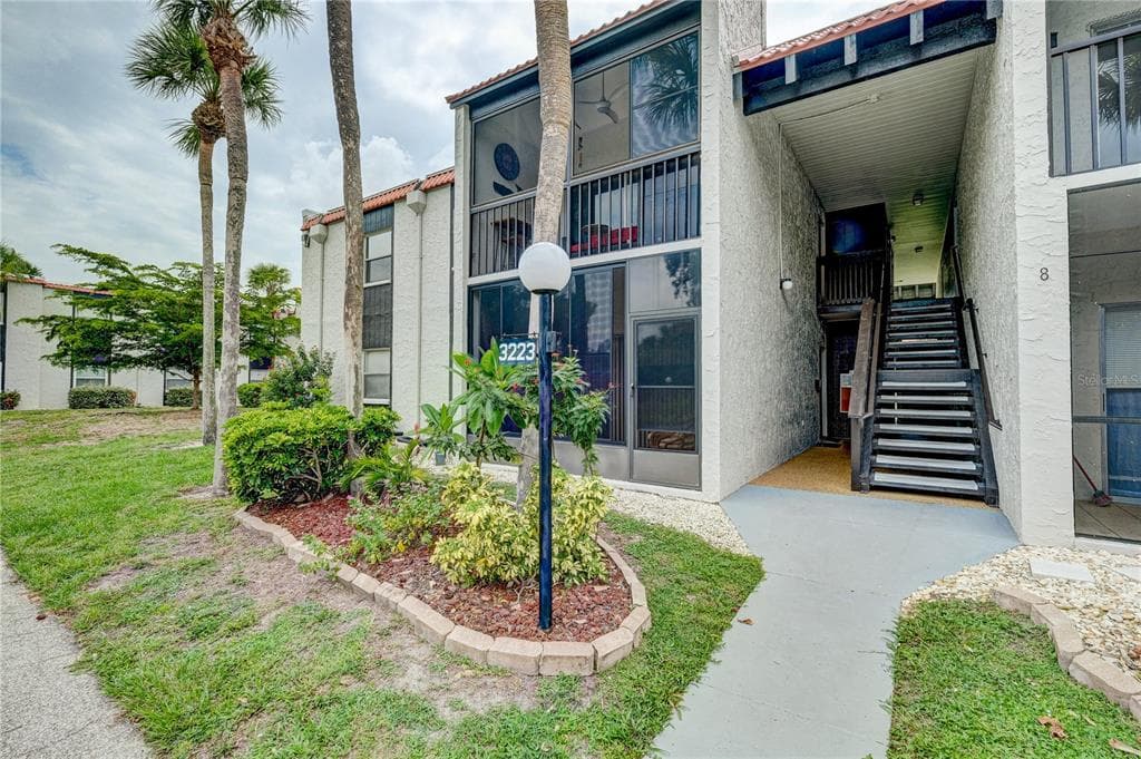 3223 BENEVA ROAD UNIT 104