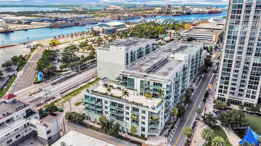 111 N 12TH STREET UNIT 1518 TAMPA, FL 33602