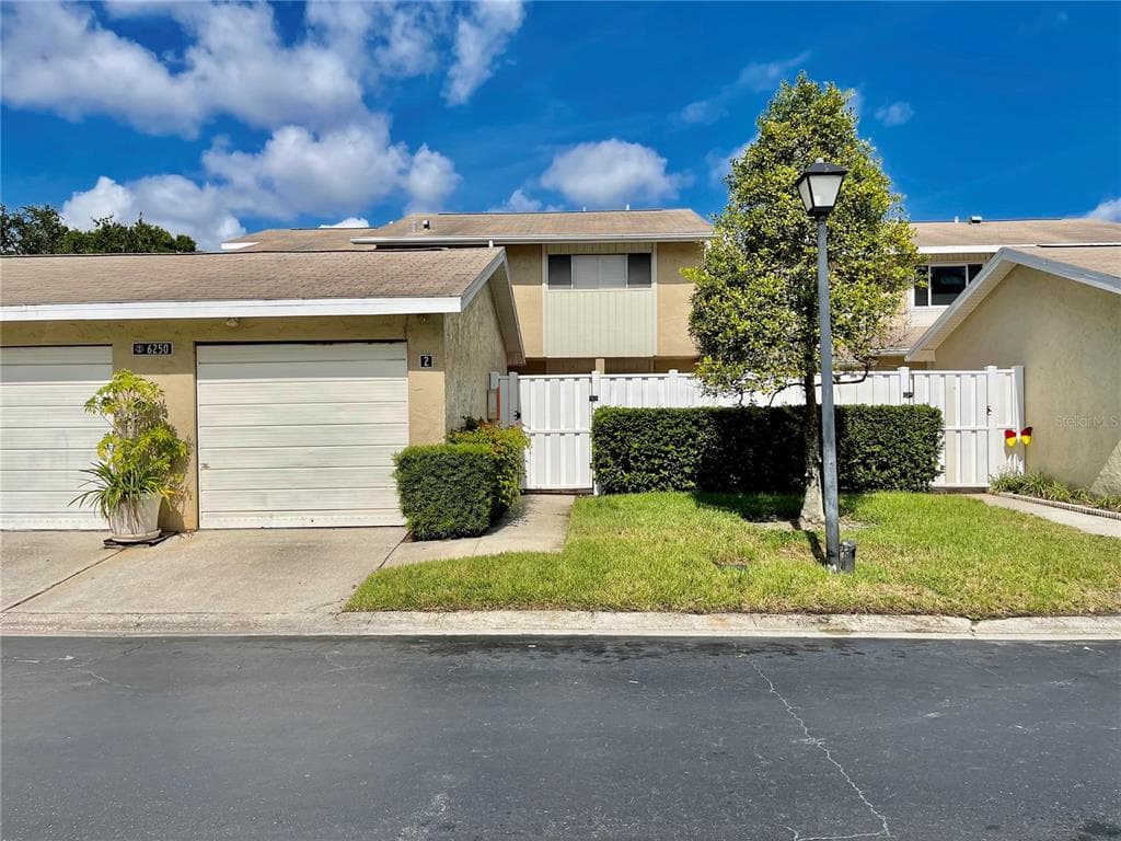 6250 CAPE HATTERAS WAY NE UNIT 2