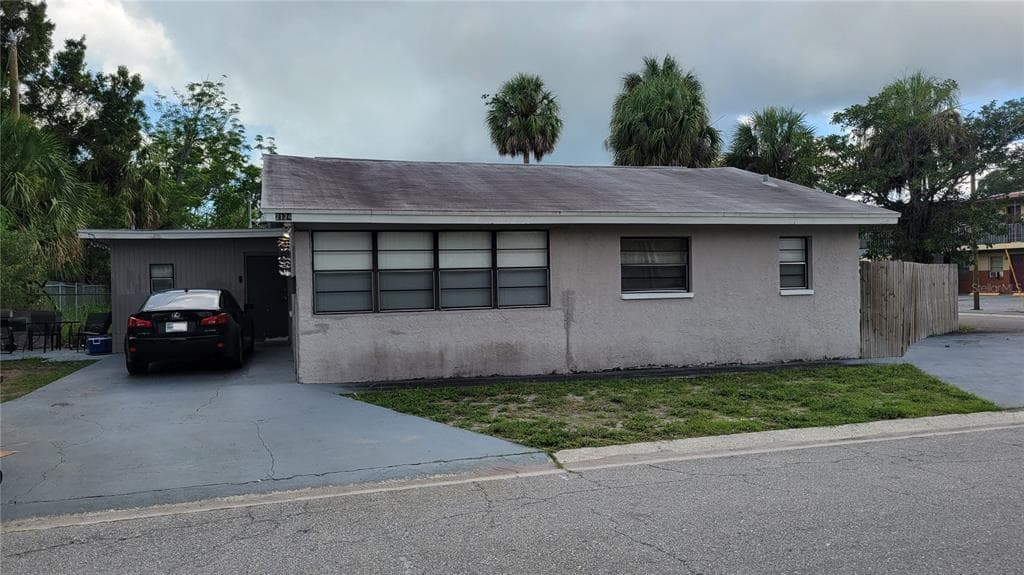 2124 11TH AVENUE S ST PETERSBURG, FL 33712