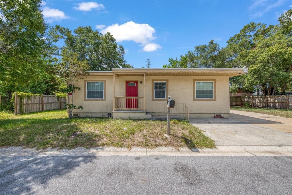 807 PALM BLUFF STREET CLEARWATER, FL 33755