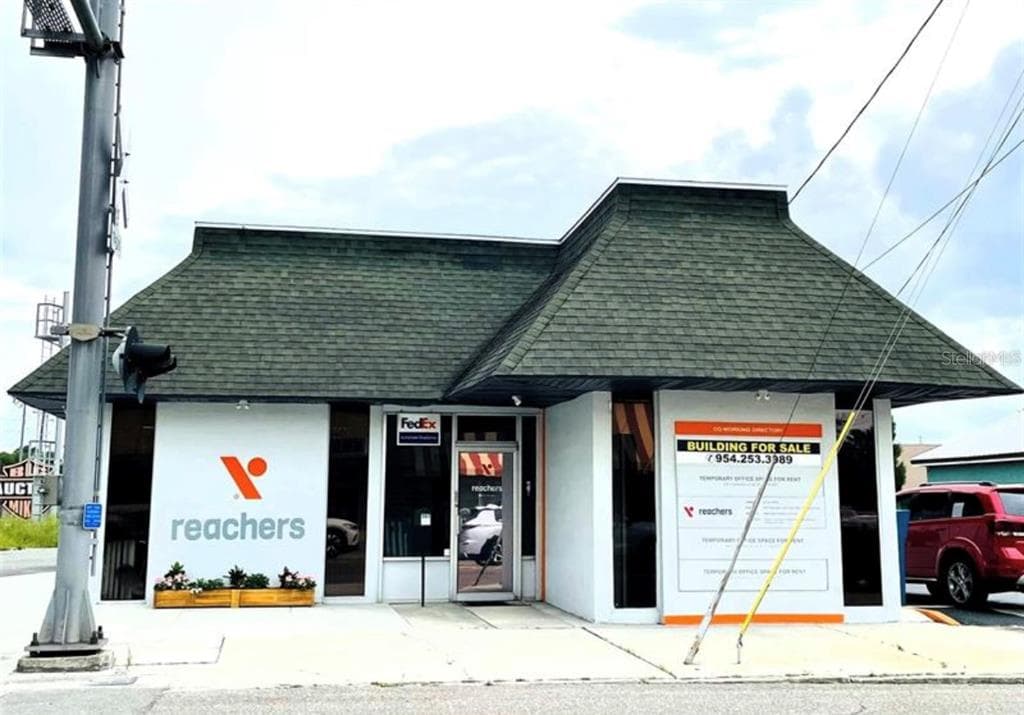 302 S COLLINS STREET PLANT CITY, FL 33563