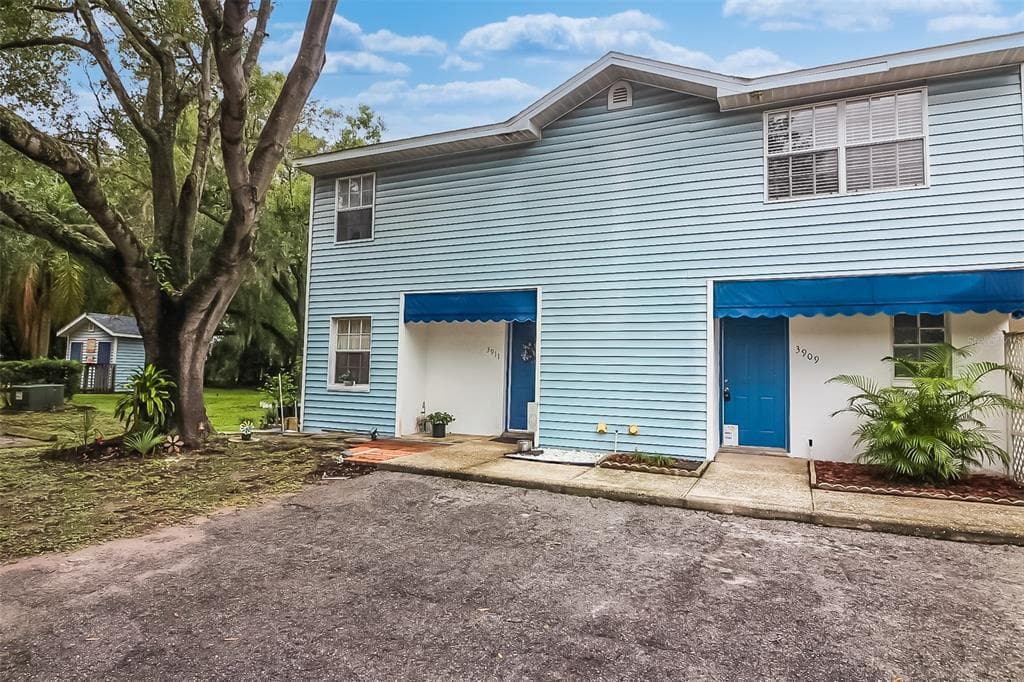 3911 CHURCH ARBOR AVENUE UNIT B1 TAMPA, FL 33614