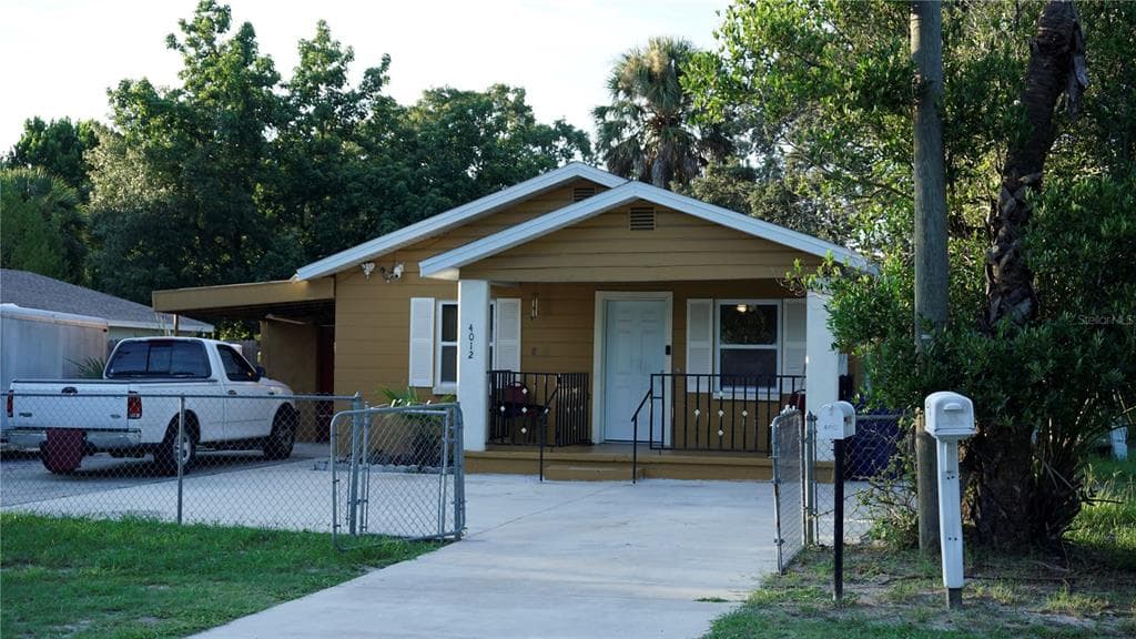 4012 E PALIFOX STREET TAMPA, FL 33610