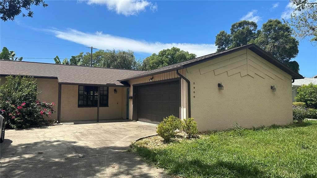 5944 64TH TERRACE N PINELLAS PARK, FL 33781