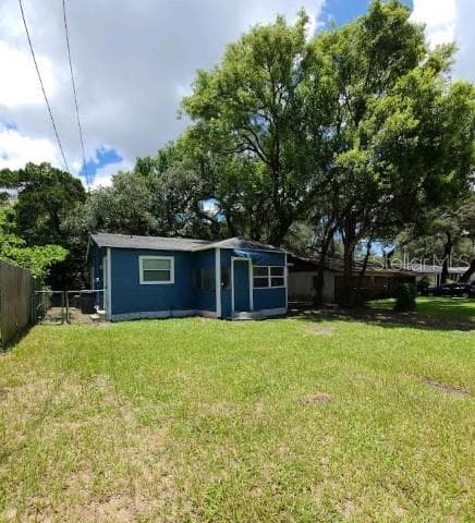 8712 N DEXTER AVENUE TAMPA, FL 33604