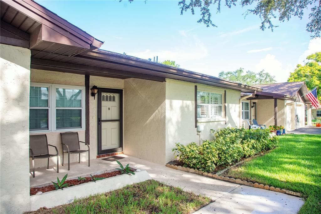 1570 HEATHER RIDGE BLVD BOULEVARD DUNEDIN, FL 34698