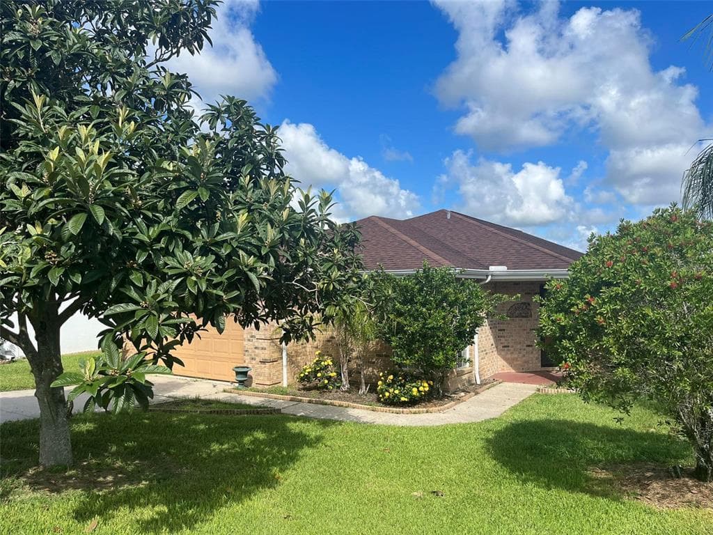 6236 SILVER LAKES DRIVE E LAKELAND, FL 33810