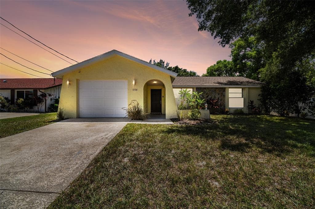 8504 INDIES DRIVE HUDSON, FL 34667