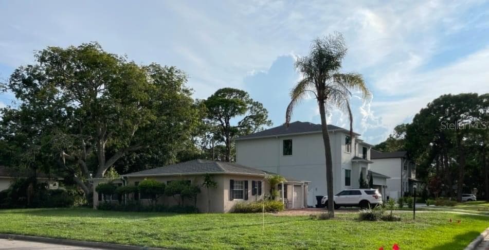 4214 W KENSINGTON AVENUE TAMPA, FL 33629