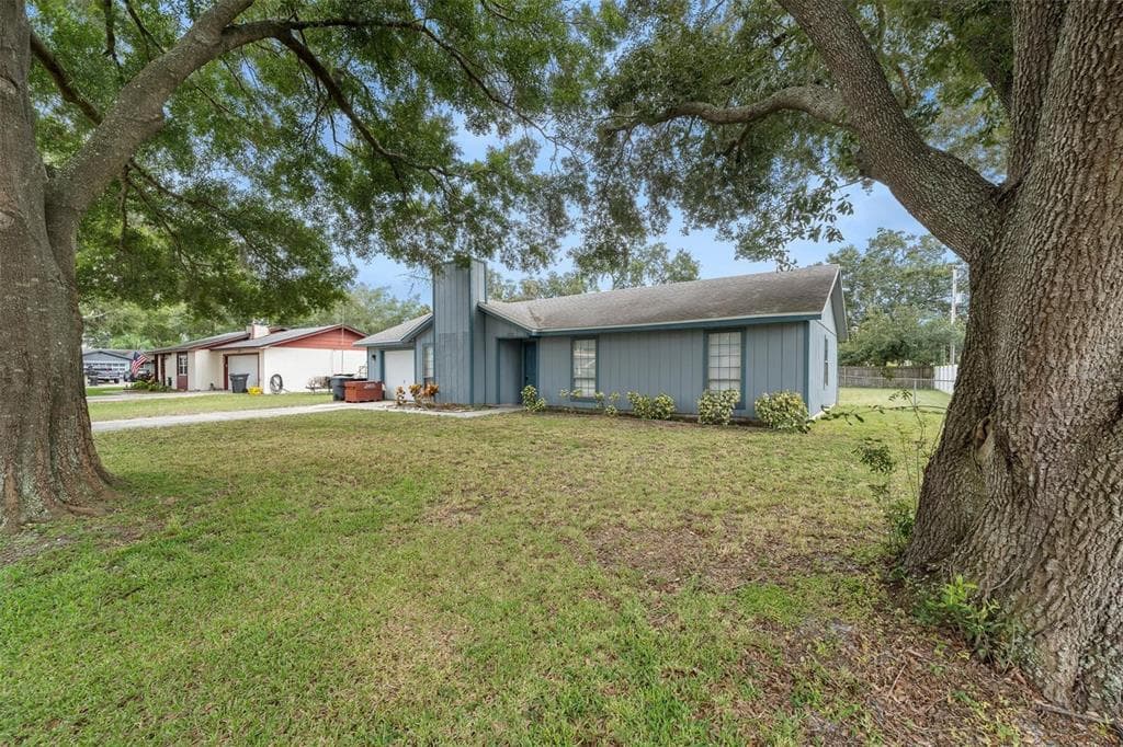 2322 RIDGEVIEW DRIVE LAKELAND, FL 33810