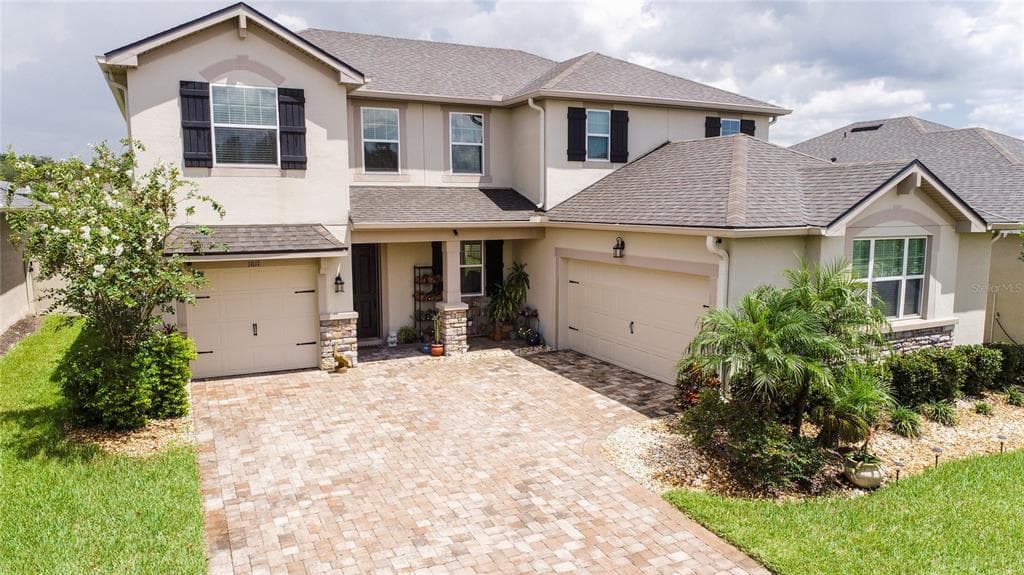1011 LEE SHORE STREET VALRICO, FL 33594