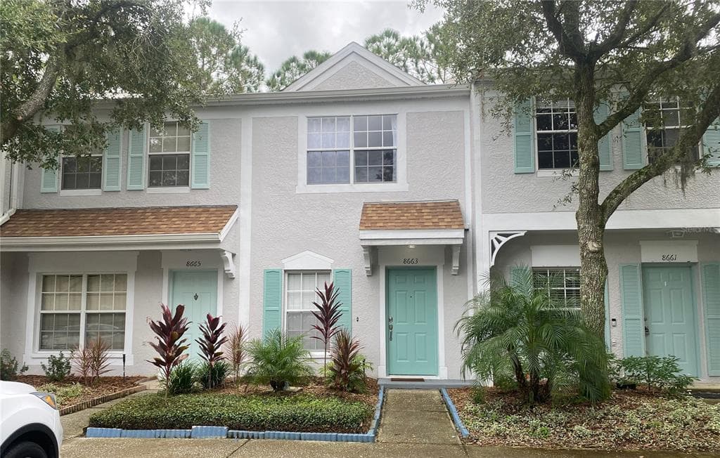 8663 HUNTERS KEY CIRCLE TAMPA, FL 33647