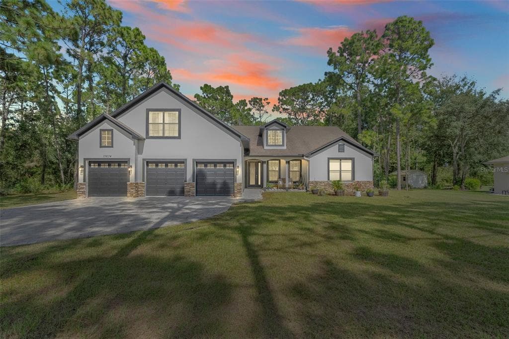 15634 OAKCREST CIRCLE BROOKSVILLE, FL 34604