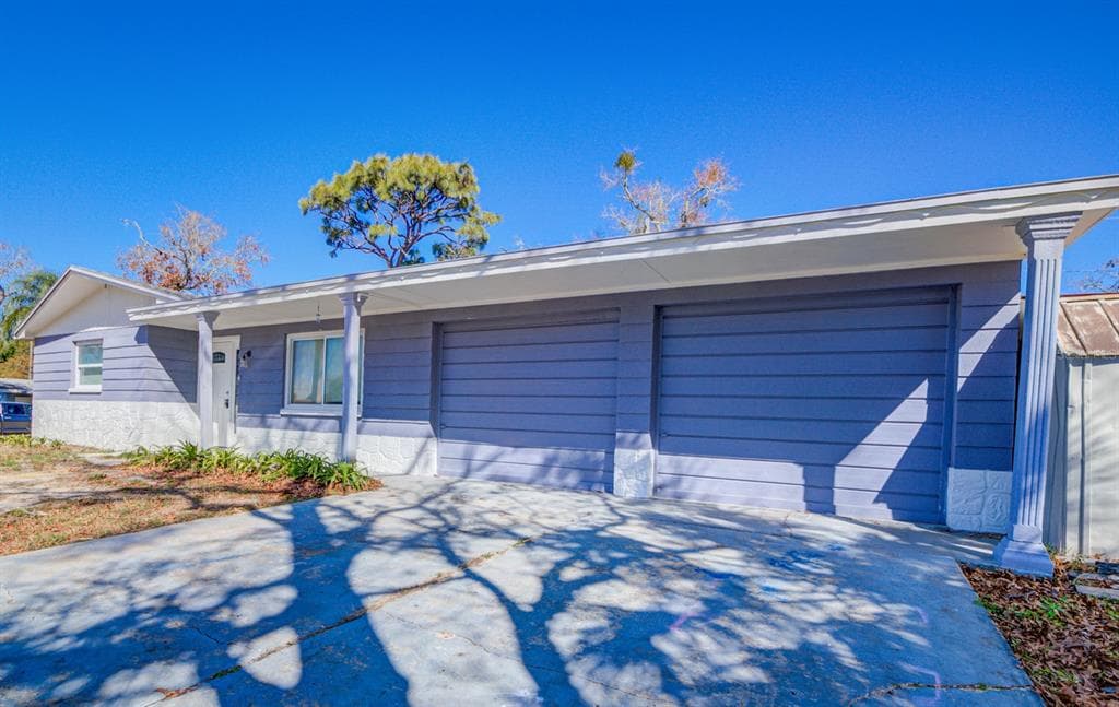 4243 NEWGATE AVENUE HOLIDAY, FL 34691