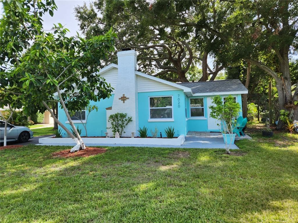 7020 HIBISCUS AVENUE S SOUTH PASADENA, FL 33707