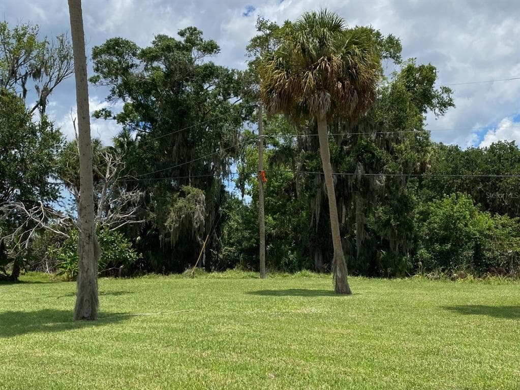 3207 8TH AVENUE E PALMETTO, FL 34221