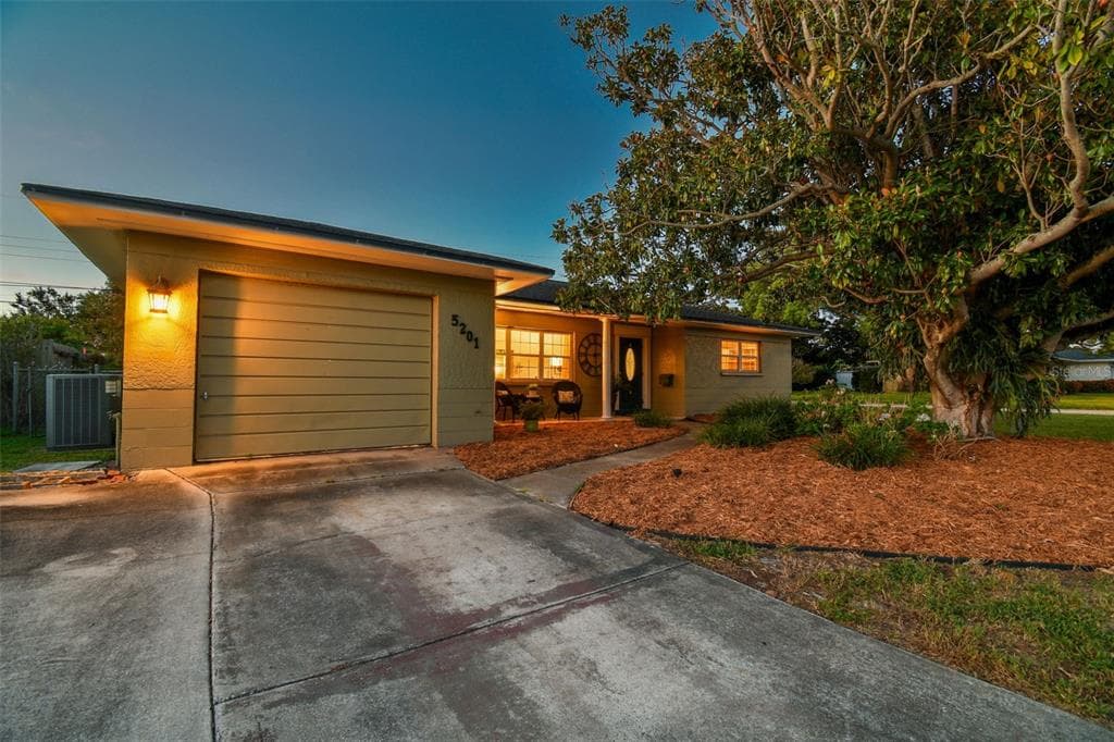 5201 34TH AVENUE N ST PETERSBURG, FL 33710