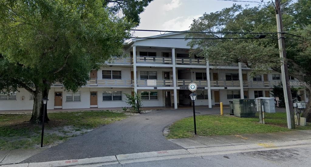 911 WASHINGTON AVENUE UNIT 310 LARGO, FL 33770