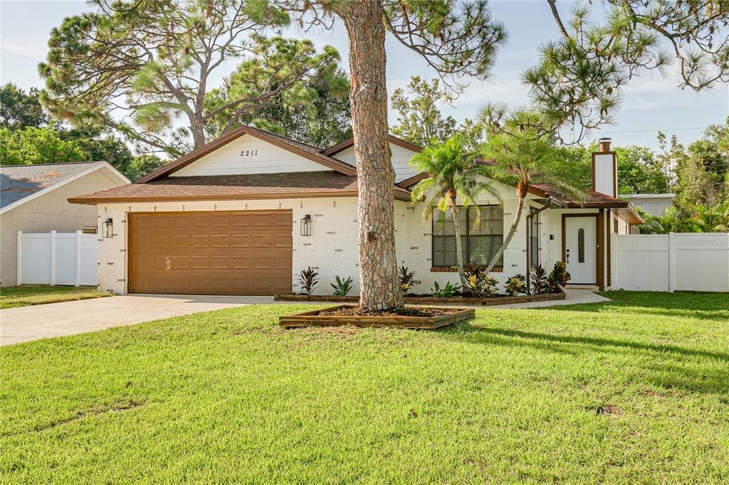 2211 ANASTASIA WAY S ST PETERSBURG, FL 33712