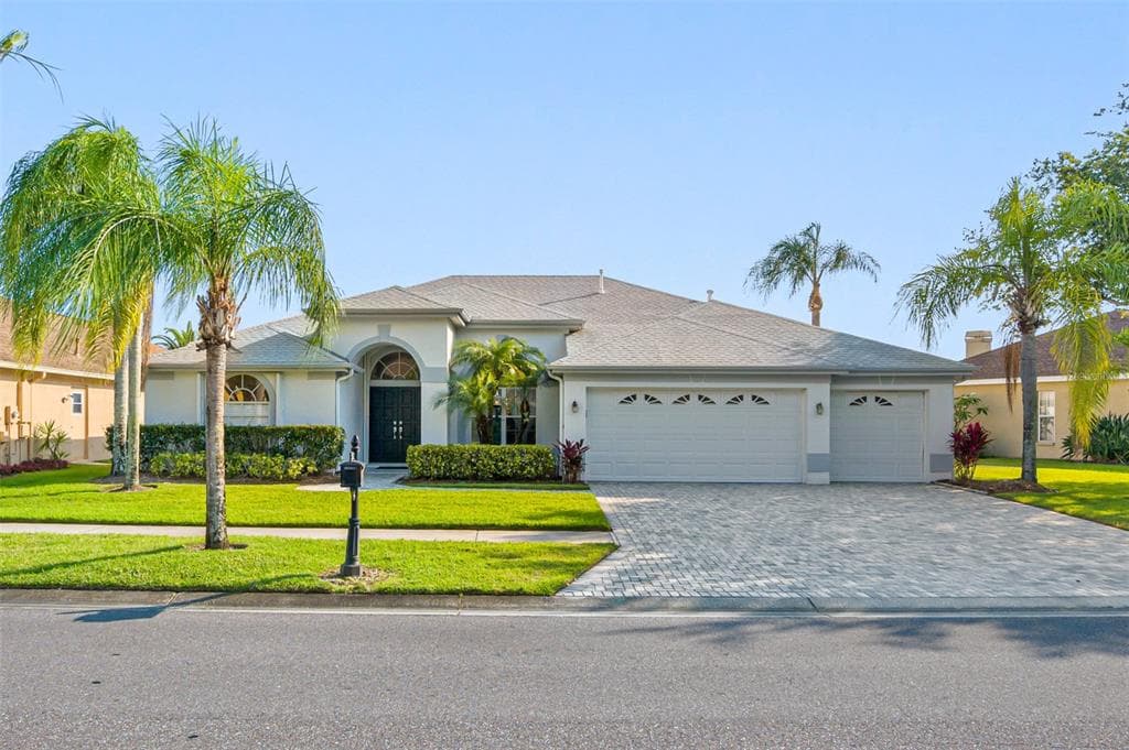 9112 WOODBAY DRIVE TAMPA, FL 33626