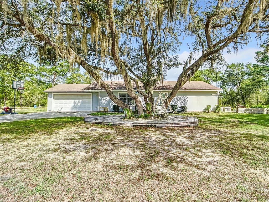 16345 SE 113TH STREET ROAD OCKLAWAHA, FL 32179