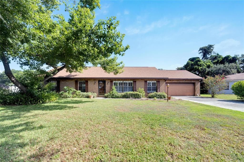 118 MARY KAY COURT BRANDON, FL 33511