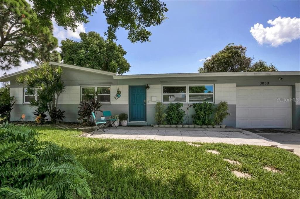 3830 WAHOO DRIVE SE ST PETERSBURG, FL 33705