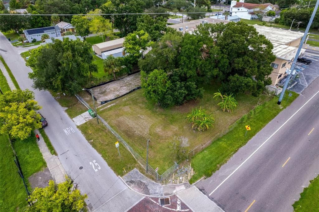 2516 E 15TH AVENUE TAMPA, FL 33605