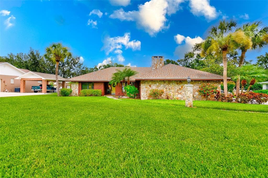 1044 CANDLEWOOD DRIVE LAKELAND, FL 33813