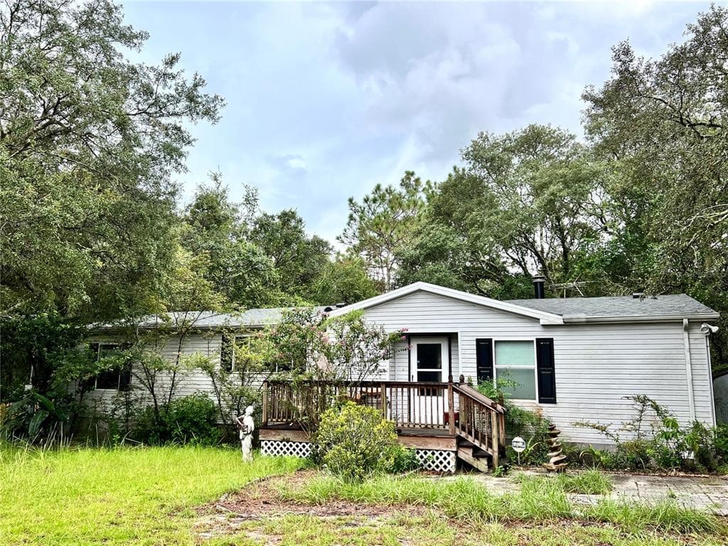 17704 CHORVAT AVENUE SPRING HILL, FL 34610